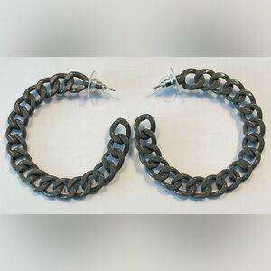 Marlyn Schiff | Link & Chain Hoop Earrings | Dark Grey & Silver